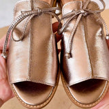 Juliette™ | SANDALES EN CUIR À BRIDES.