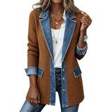 Manteau élégant en maille côtelée avec détails en jean
